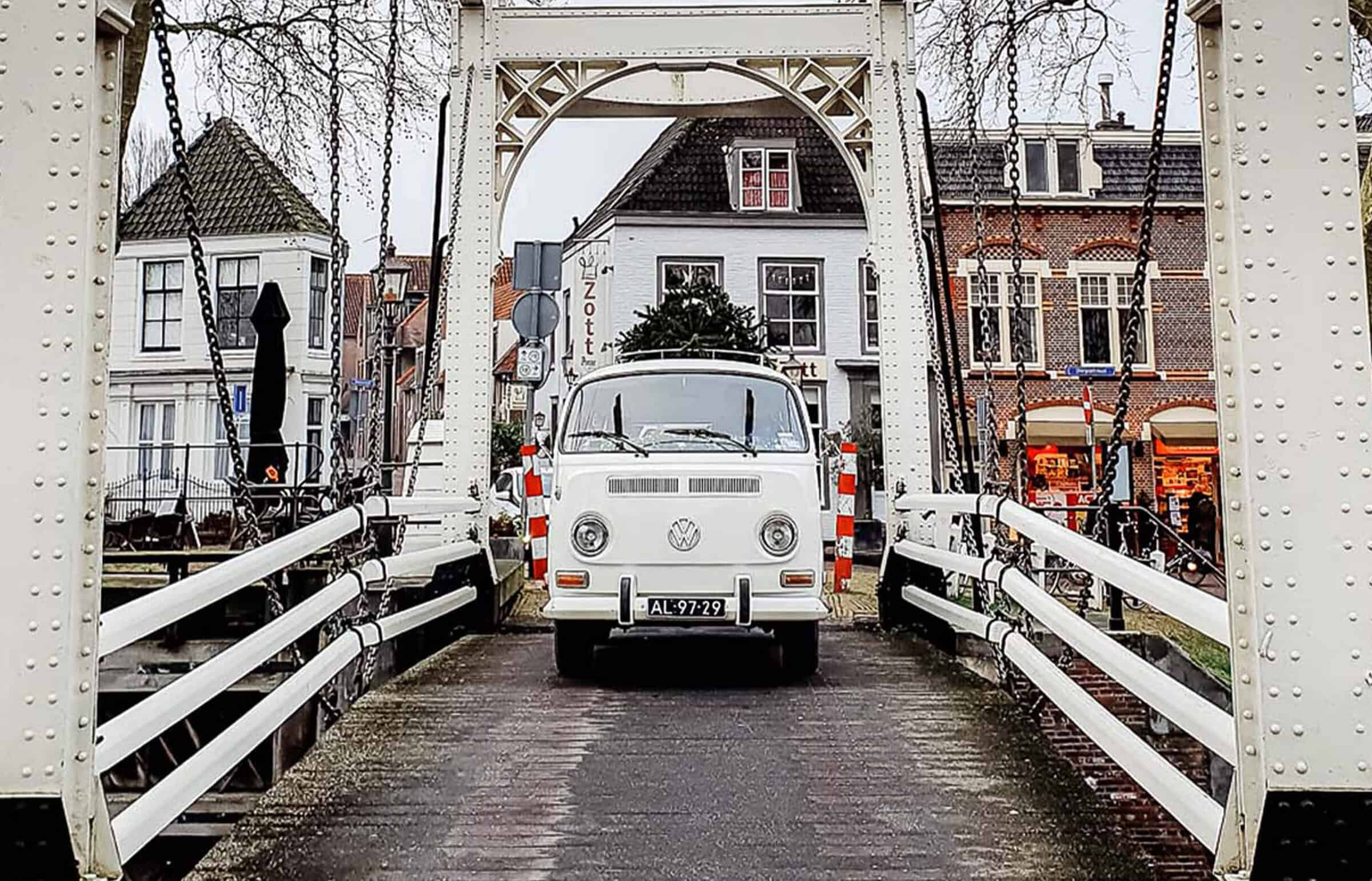 DVWB T2 VW busje Miss White1 Header slider